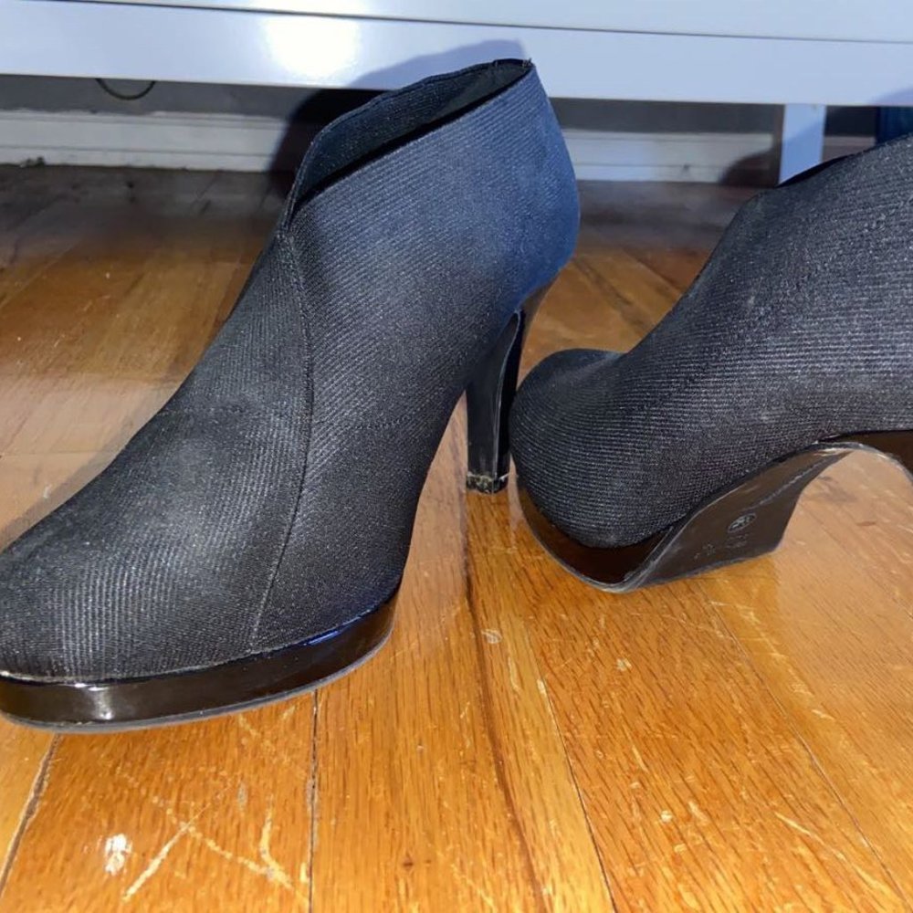 Black High Heeled Booties